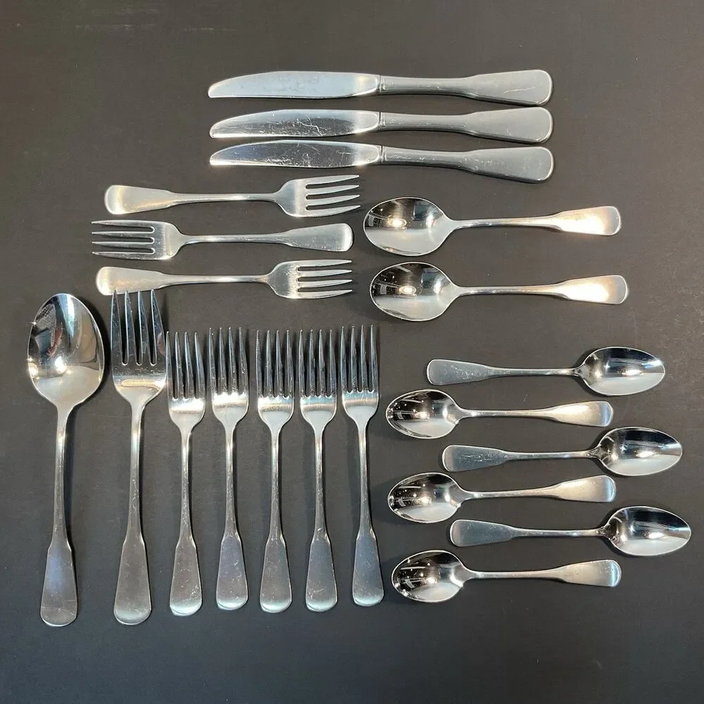 22 Pcs ONEIDA USA Stainless Flatware MINUTE MAN COLONIAL BOSTON Satin